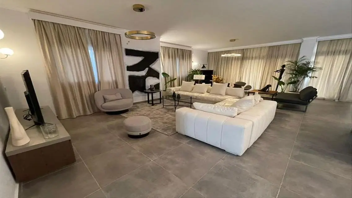 Luxury Villa for Sale with Private Pool and Garden