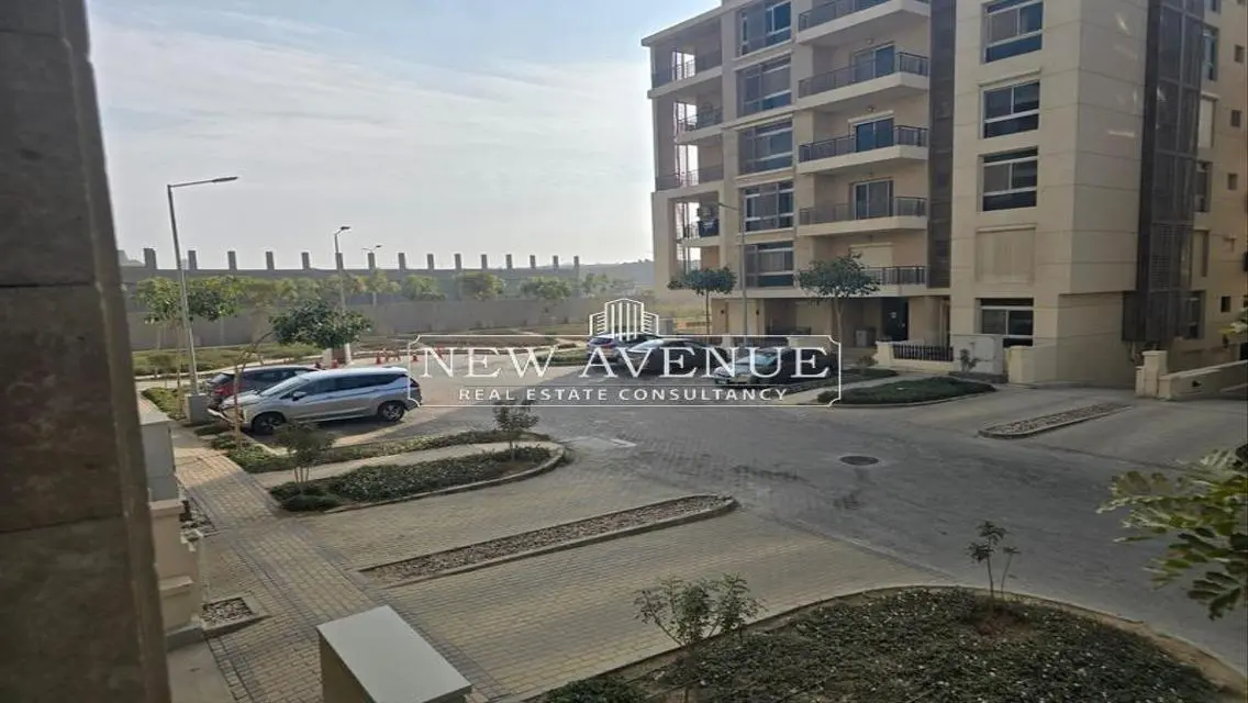 شقة فاخرة بأفضل الأسعار في موقع مميز