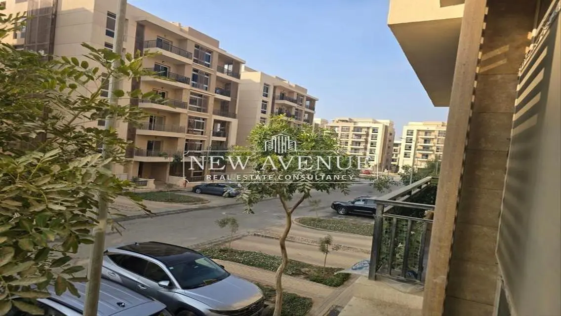 شقة فاخرة بأفضل الأسعار في موقع مميز