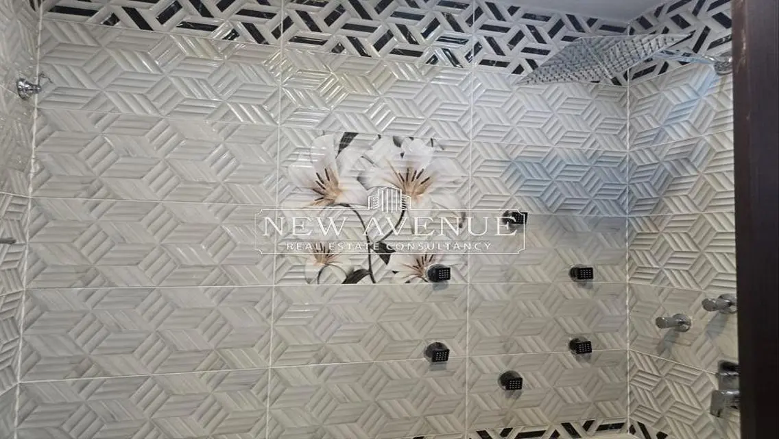 شقة فاخرة بأفضل الأسعار في موقع مميز