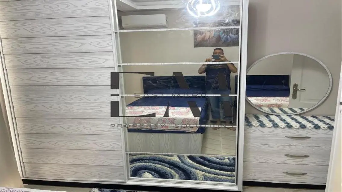 Luxury Apartment in B12 with Private Garden