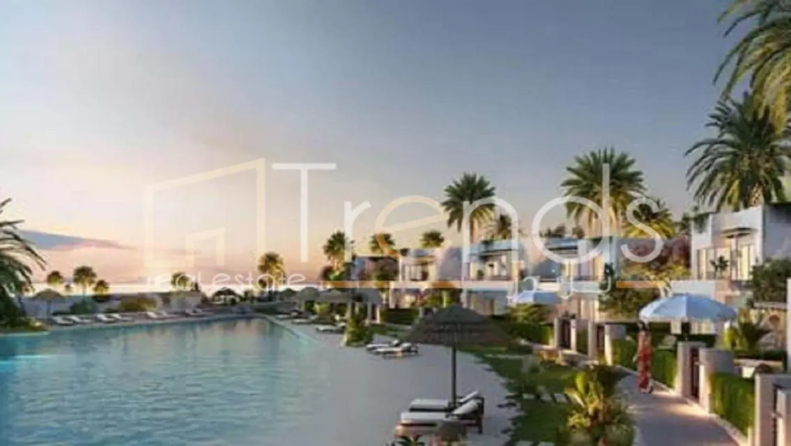 Luxury Apartment for Sale with Stunning Lake View