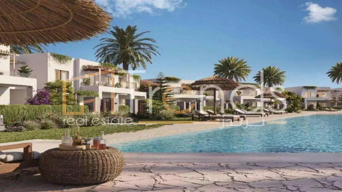 Luxury Apartment for Sale with Stunning Lake View