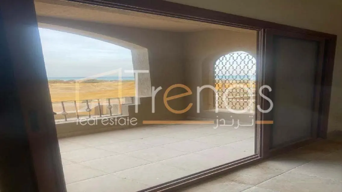 Luxury Apartment of 135 Meters in a Prime Location