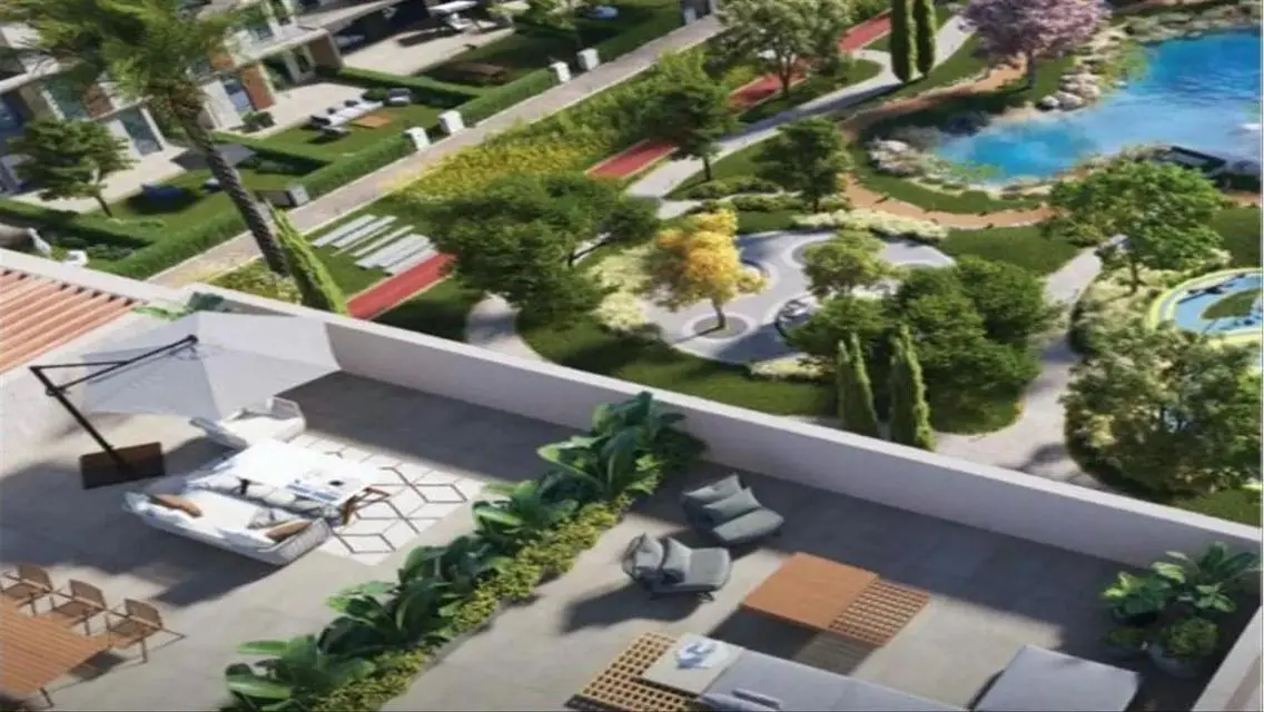 Luxury Apartment with Spacious Layout in the Heart of the City
