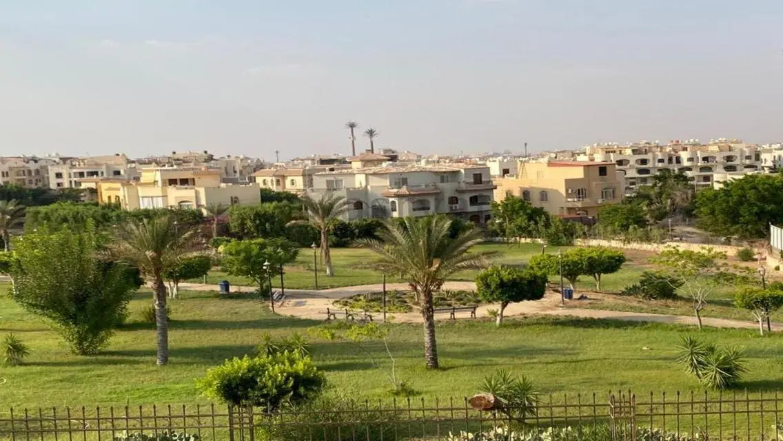 فيلا فاخرة في AUC مع مسبح وحديقة خاصة