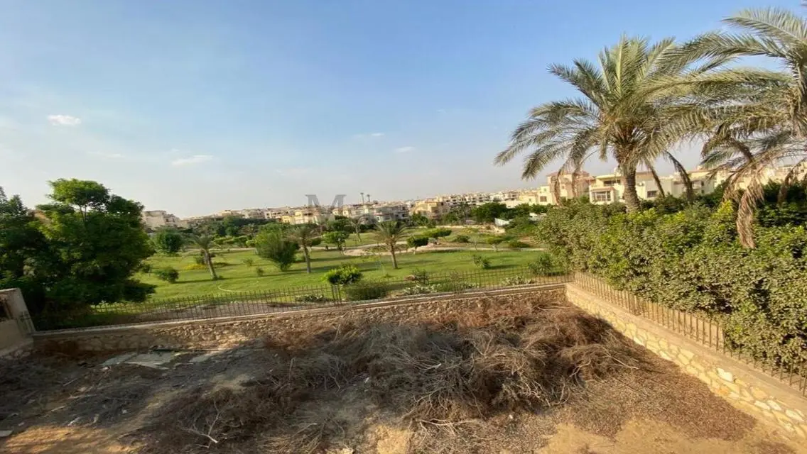 فيلا فاخرة في AUC مع مسبح وحديقة خاصة