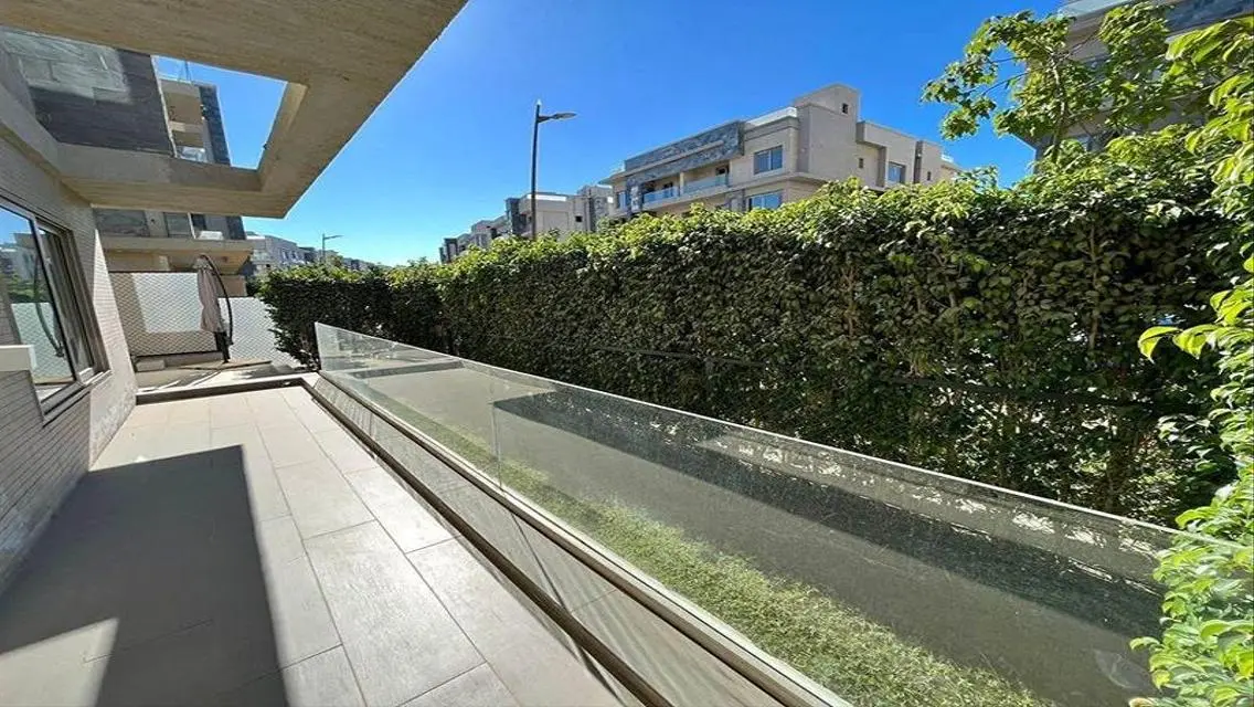 Luxurious Home for Sale in a Prestigious Community