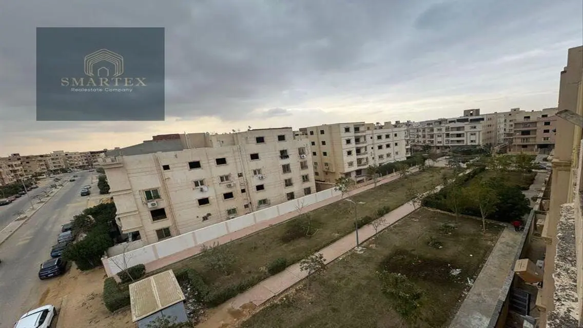 شقة فاخرة مع إطلالة رائعة على معلم رئيسي