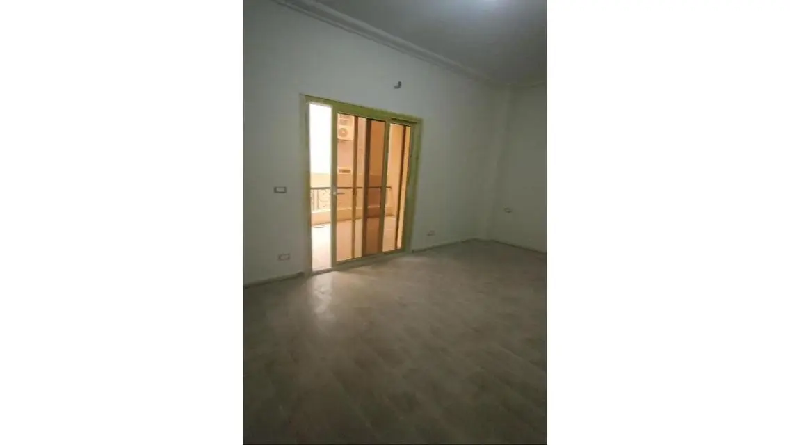 Luxury Apartment for Sale, 800 Sq. M.