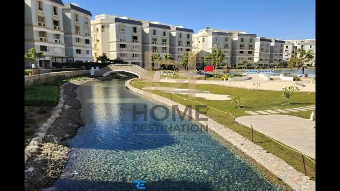 Stunning Lake-View Apartment in a Prime Location