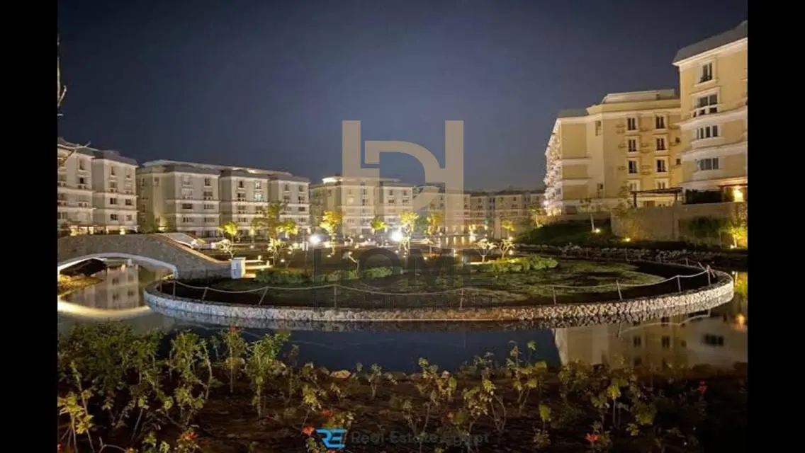 Stunning Lake-View Apartment in a Prime Location