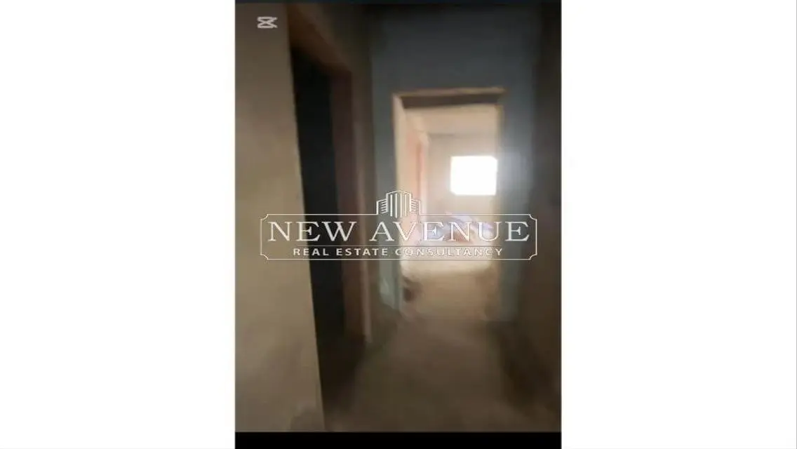 Luxurious Apartment with Spacious Layout in the Heart of the City