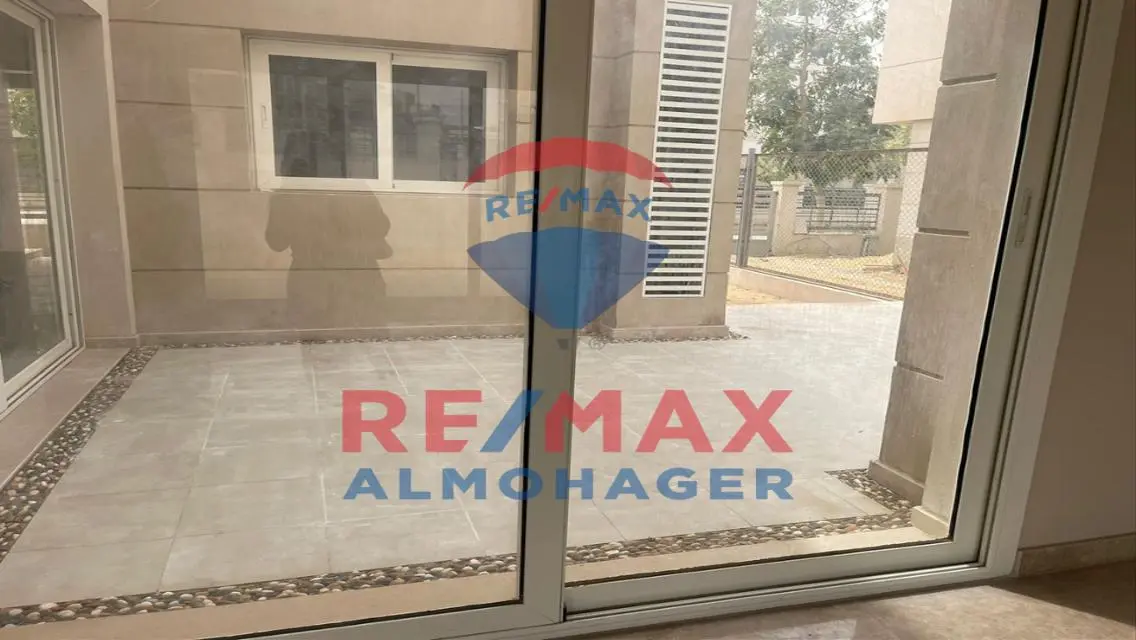 Luxury Villa for Rent at Price 19,500,000