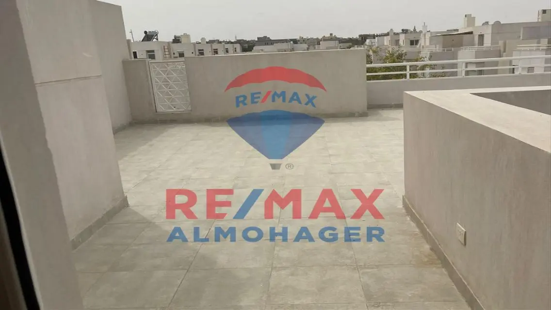 Luxury Villa for Rent at Price 19,500,000
