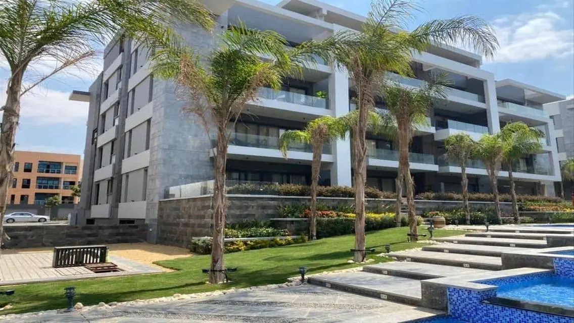Exceptional Commercial Property with Spacious Area in a Prime Location