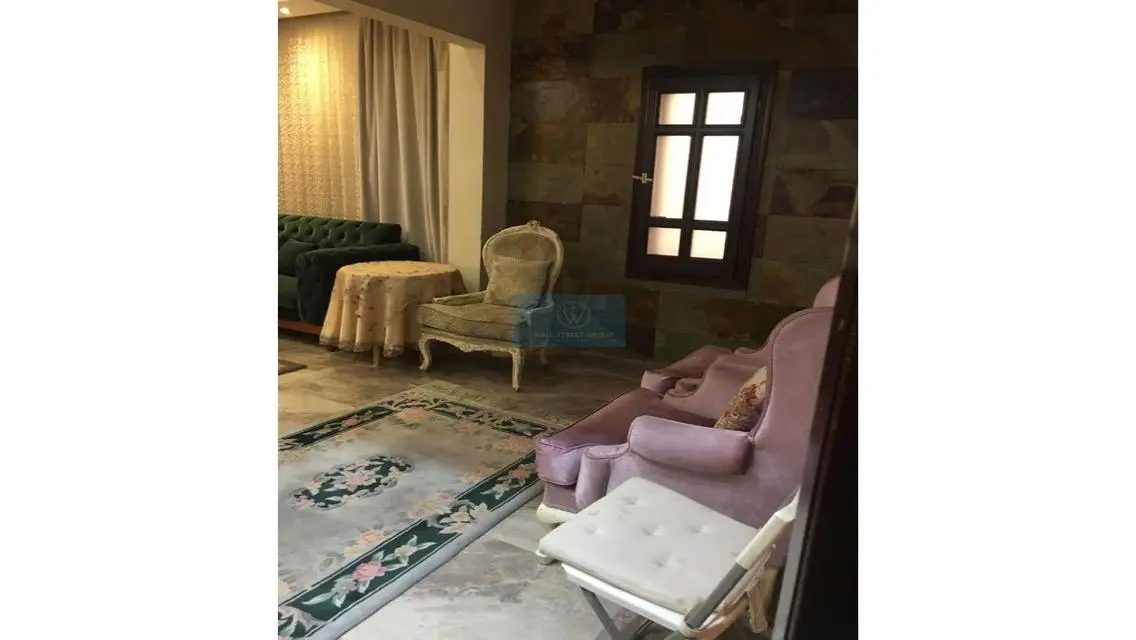 شقة مميزة للبيع بمساحة 230 متر في ١٢٠