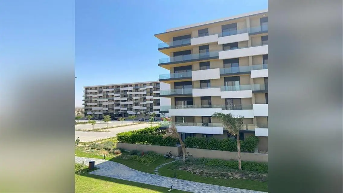 Luxury Apartment in Al Burouj Compound