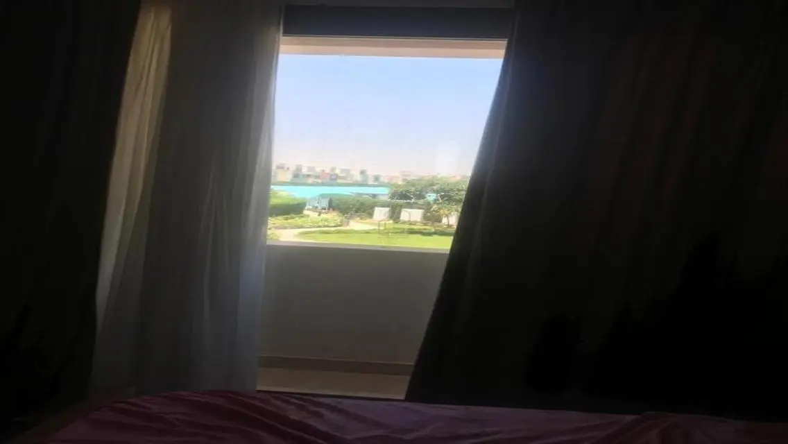فيلا فاخرة مع حديقة خاصة ومسبح مشترك