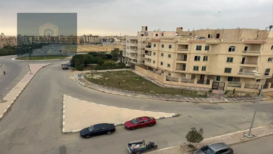 Luxury Apartment for Sale with Stunning Balcony View