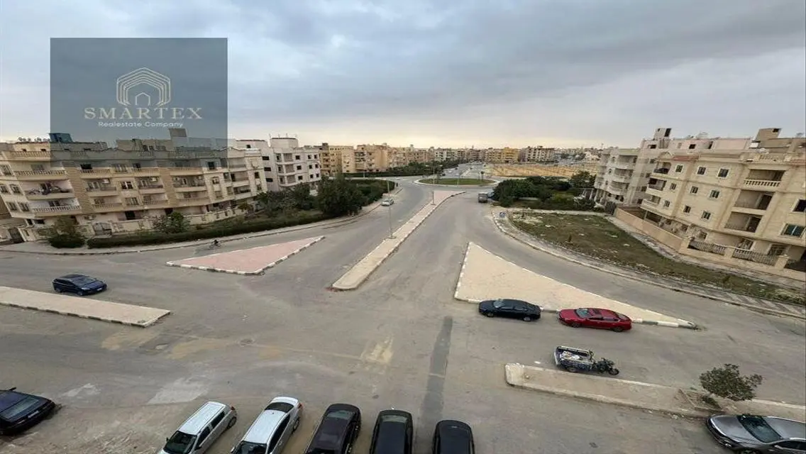 Luxury Apartment for Sale with Stunning Balcony View