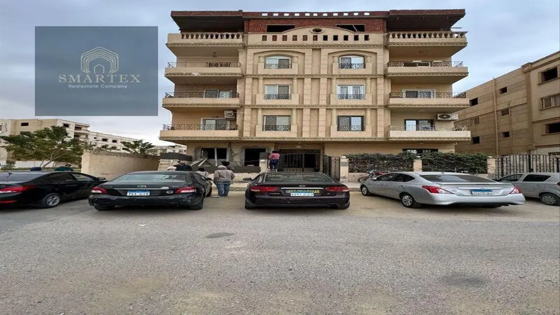 Luxury Apartment for Sale with Stunning Balcony View