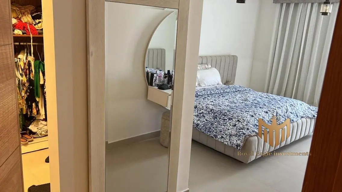 Luxury Apartment with 5-meter Space
