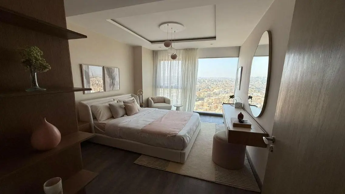Luxury Villa with Stunning Lake View