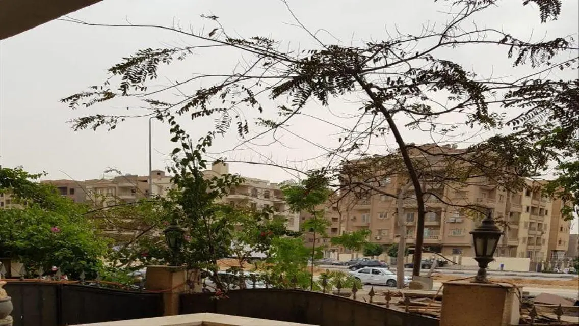 فيلا فاخرة للبيع بتصميم مميز