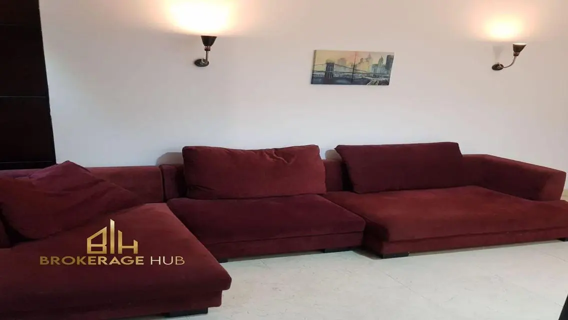 Stunning Apartment for Sale in 88, Overlooking Lakes