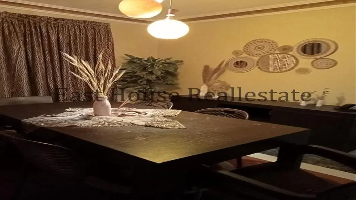 شقة رائعة للايجار بمساحة 25000 متر