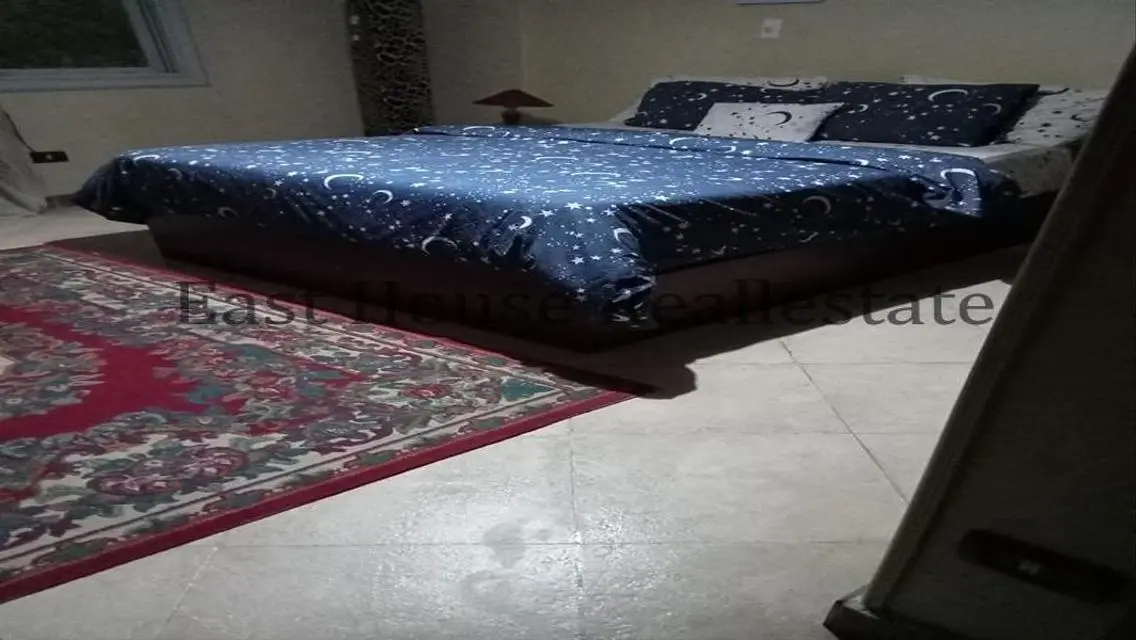 شقة رائعة للايجار بمساحة 25000 متر