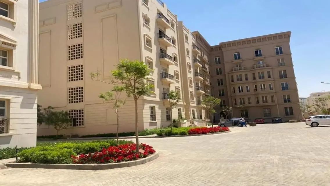 شقة فاخرة مطلة على معلم رئيسي في سنترال بارك