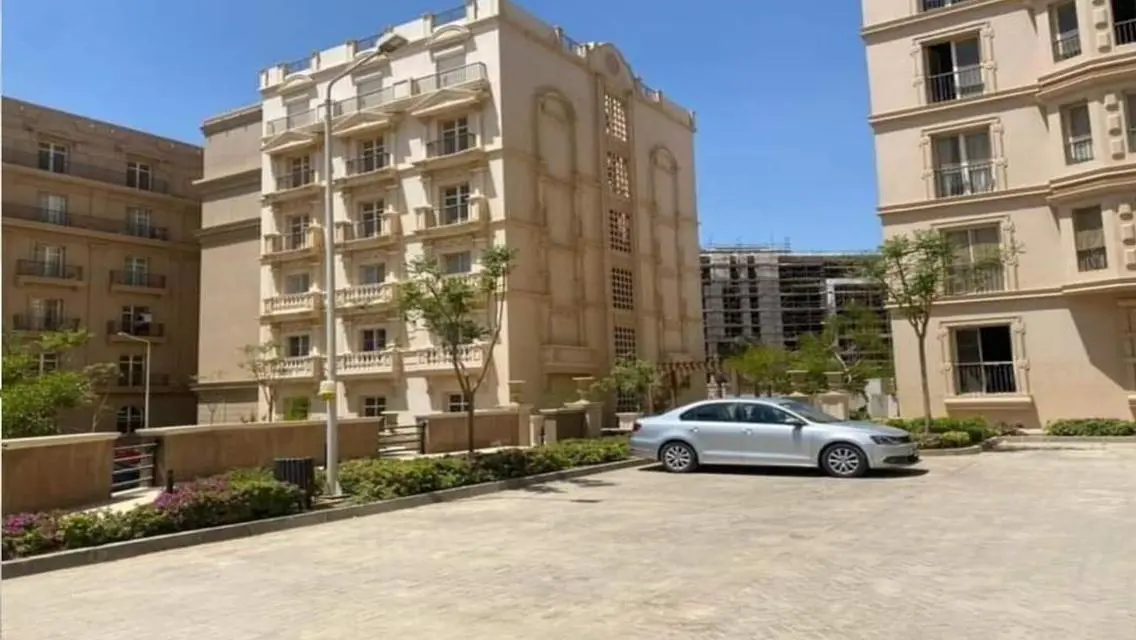 شقة فاخرة مطلة على معلم رئيسي في سنترال بارك