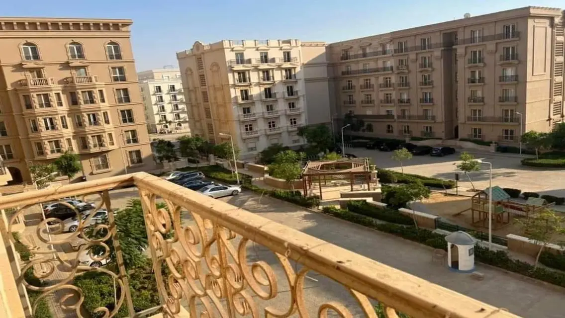 شقة فاخرة مطلة على معلم رئيسي في سنترال بارك