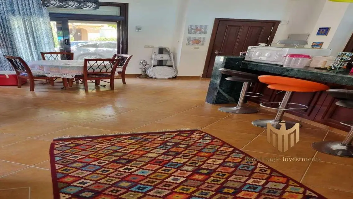 شقة فاخرة للبيع بمساحة 470 متر