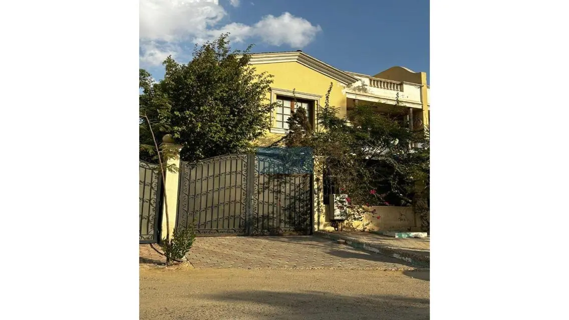 Luxury Apartment for Sale in Prime Location - 400 Sq. M