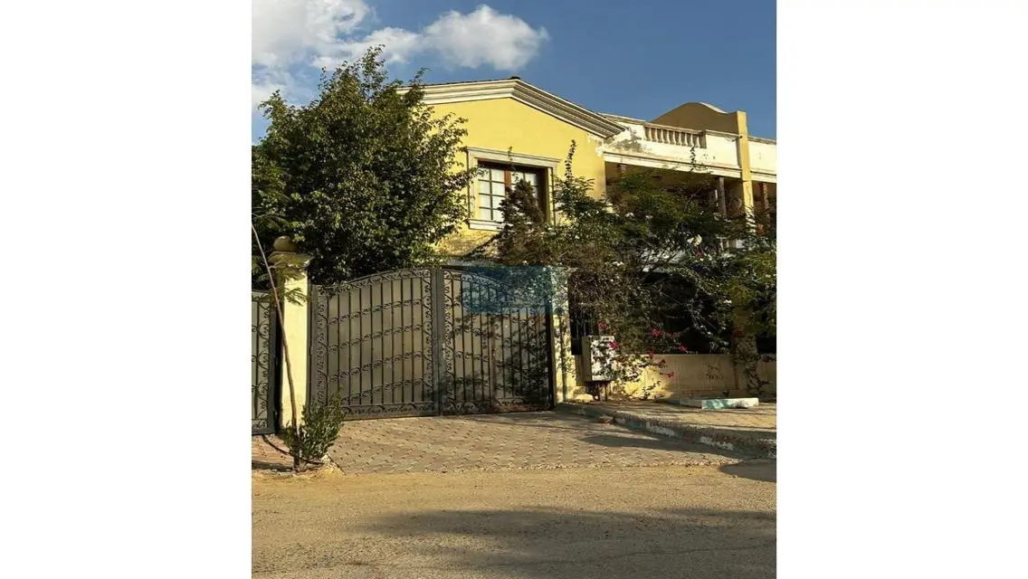 Luxury Apartment for Sale in Prime Location - 400 Sq. M