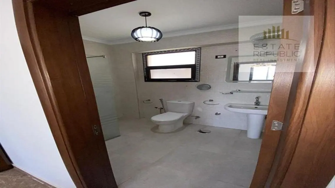 Luxury Apartment for Rent by the Lakes