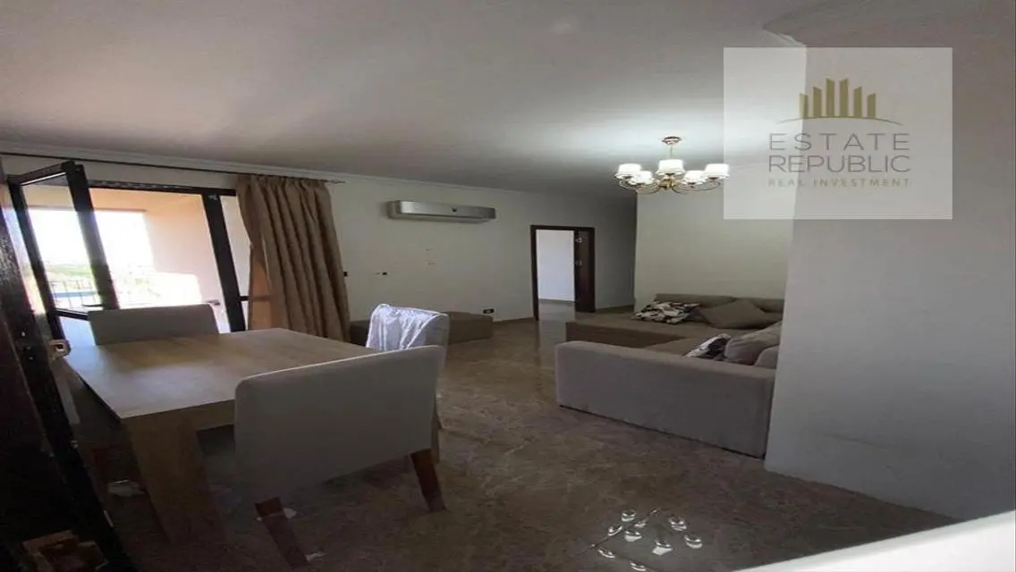 Luxury Apartment for Rent by the Lakes