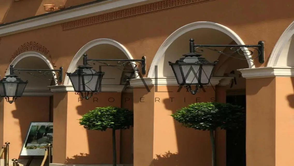 Luxury Villa for Sale in 7y