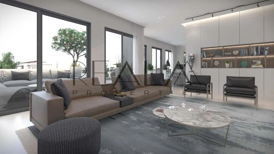 Luxury Villa for Sale in 7y