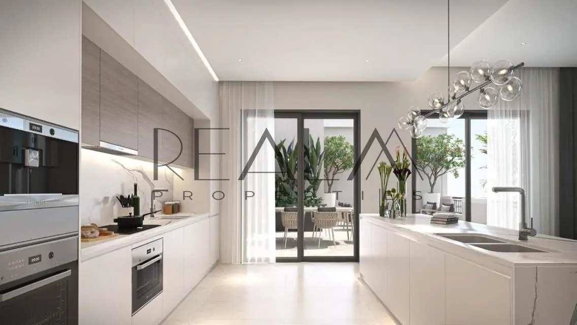 Luxury Villa for Sale in 7y
