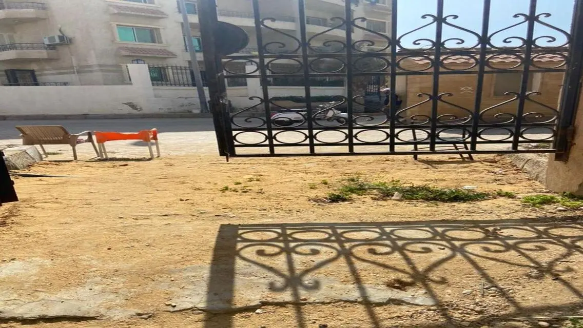 شقة فاخرة بمساحة 700 متر للبيع