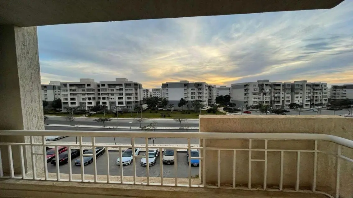 Luxury Apartment in Madinaty Compound - New Cairo