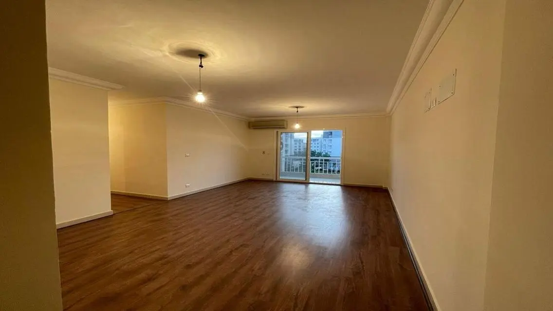 Luxury Apartment in Madinaty Compound - New Cairo