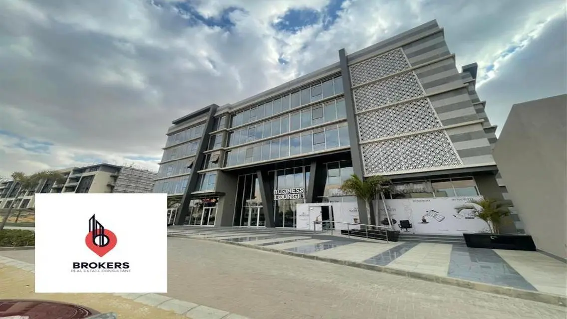 Luxury Office for Sale in Azad 68