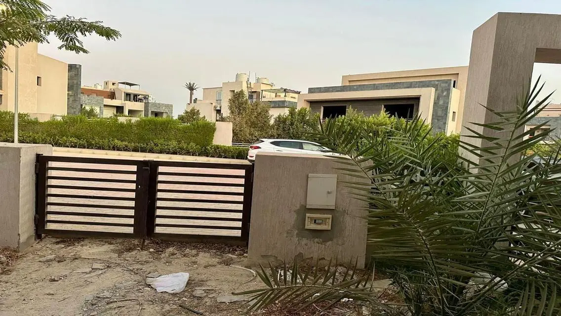 Luxurious Property with Exceptional Features