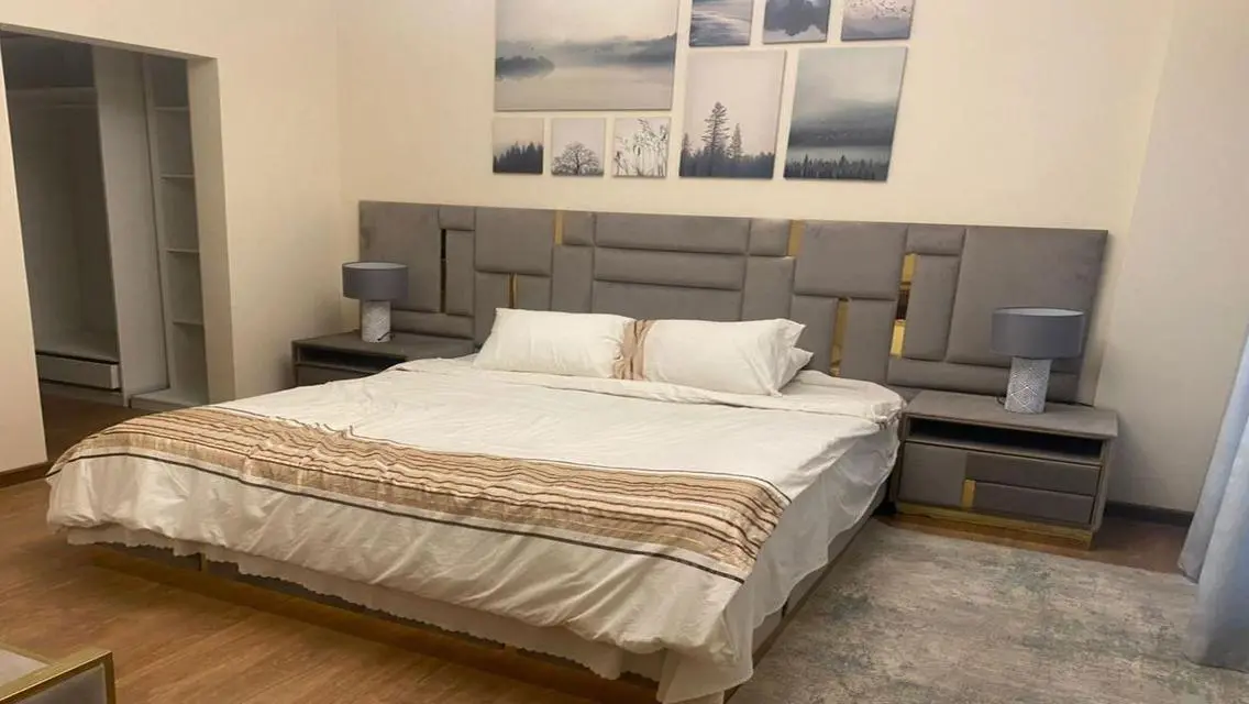 Luxury Apartment for Sale in 90 Avenue Compound