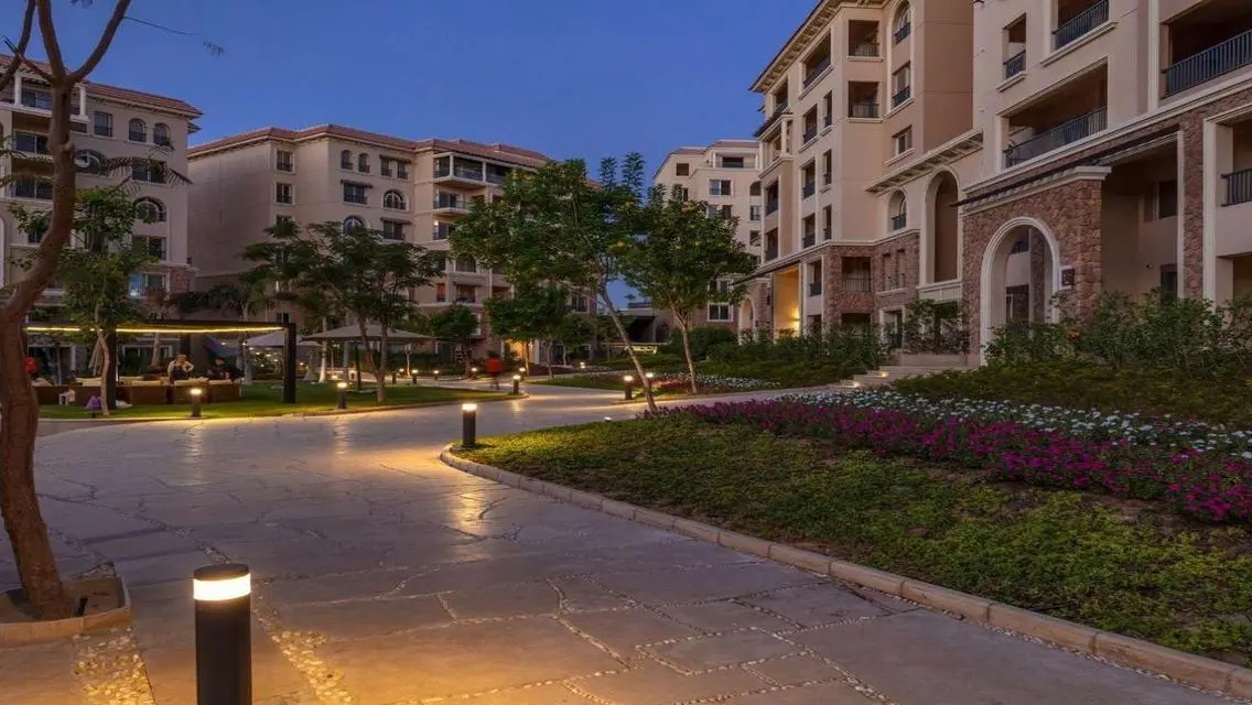 Luxury Apartment for Sale in 90 Avenue Compound